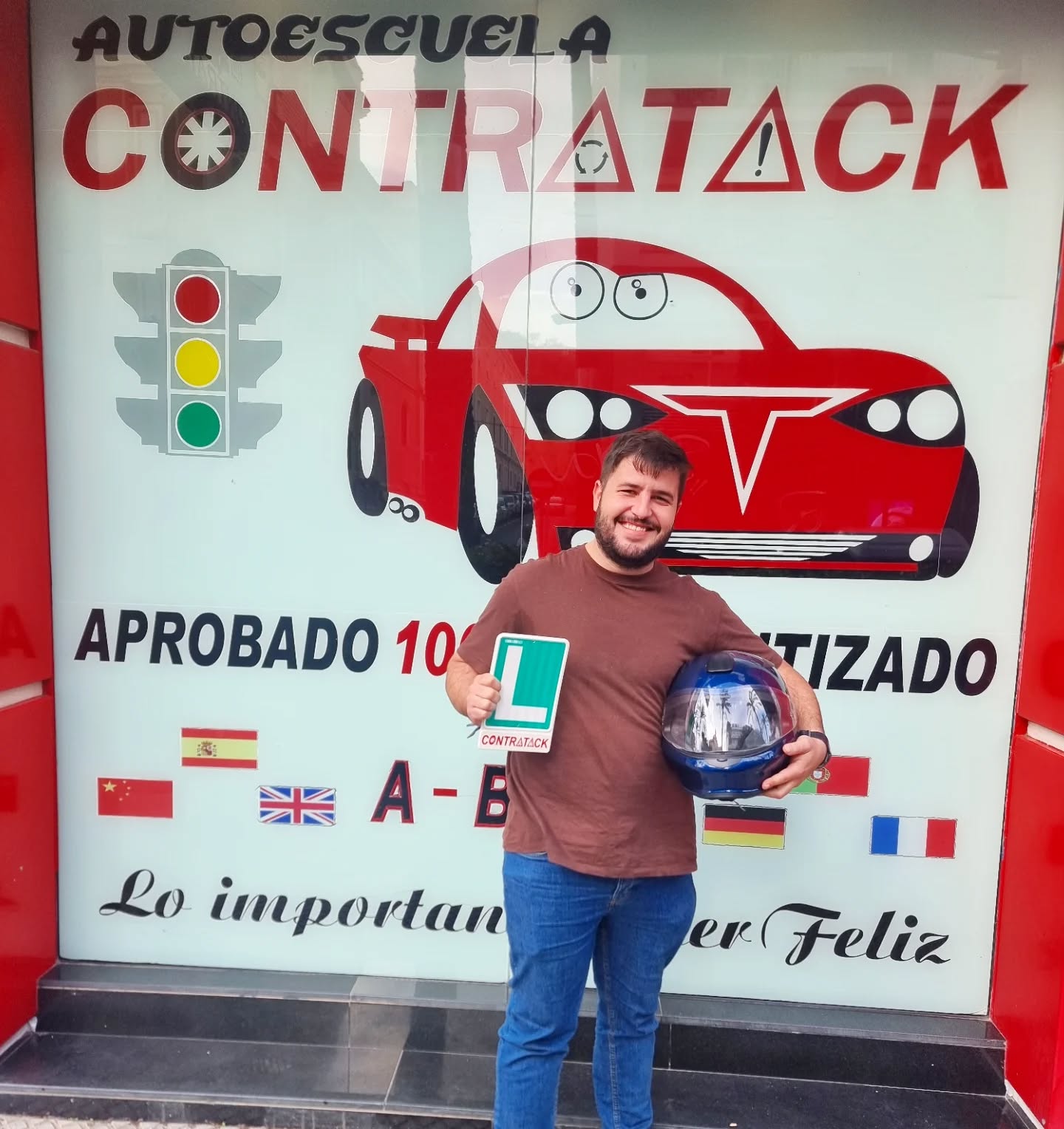 Autoescuela en Huelva - Alumnos aprobados